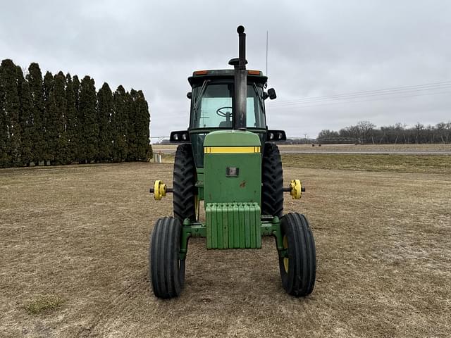 Image of John Deere 4440 equipment image 2