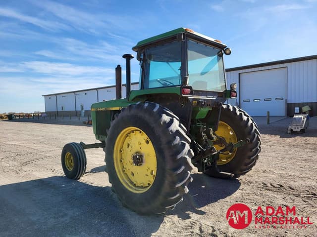 Image of John Deere 4440 equipment image 3