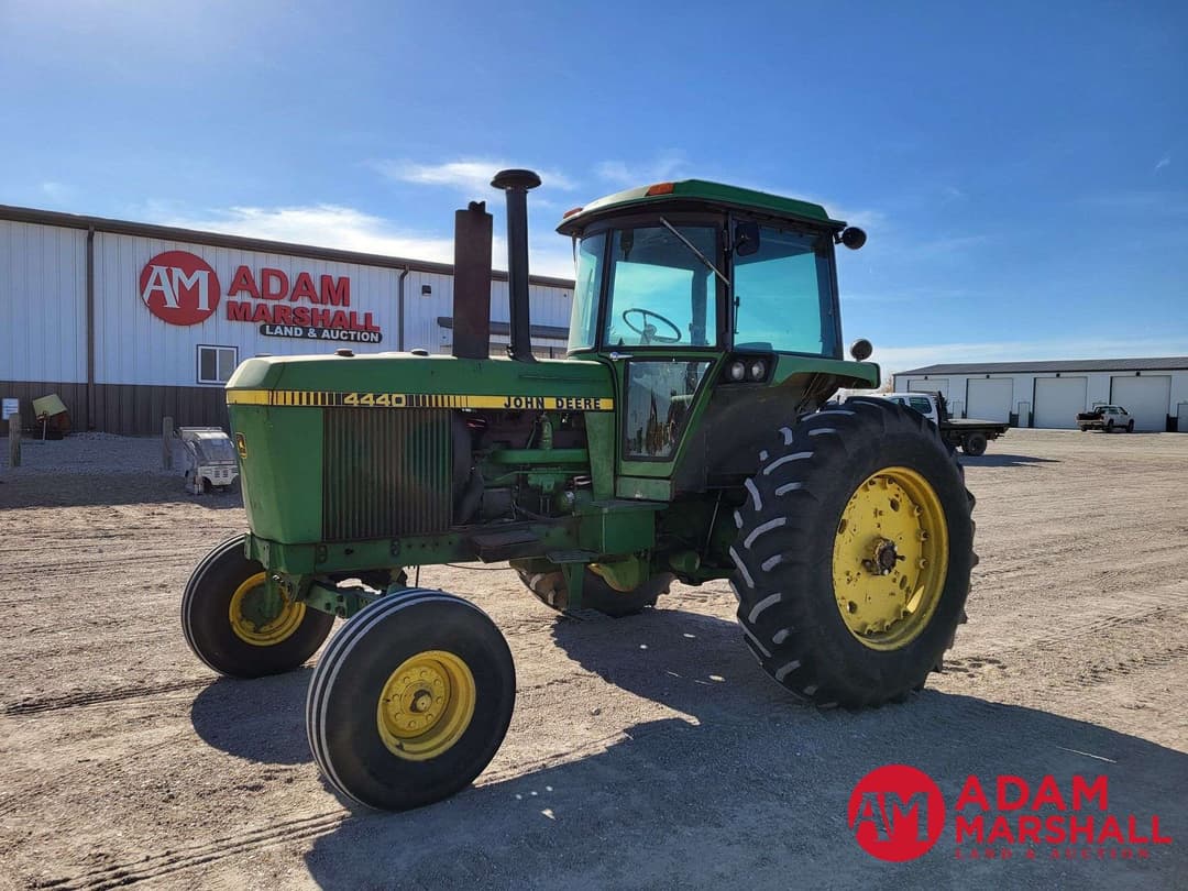 Image of John Deere 4440 Primary image