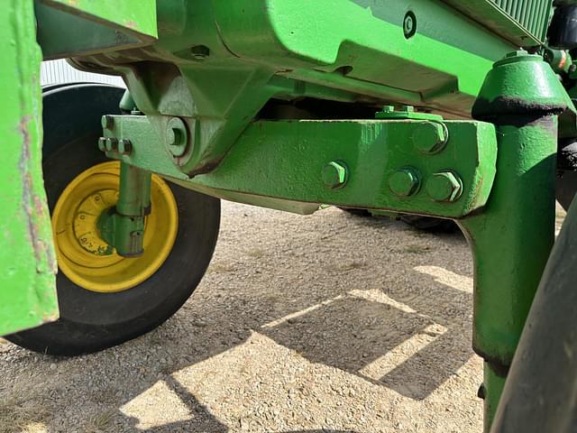 Image of John Deere 4640 equipment image 4