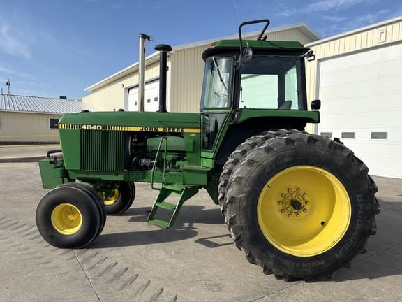 Image of John Deere 4640 equipment image 1