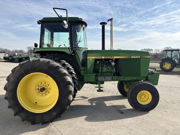Image of John Deere 4640 equipment image 4