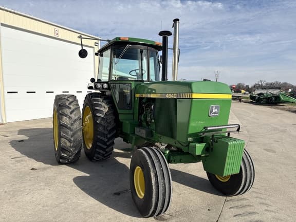 Image of John Deere 4640 equipment image 2
