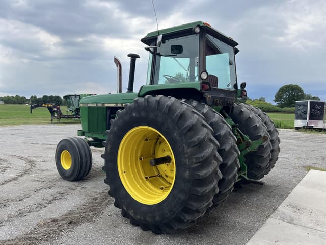 Image of John Deere 4640 equipment image 3
