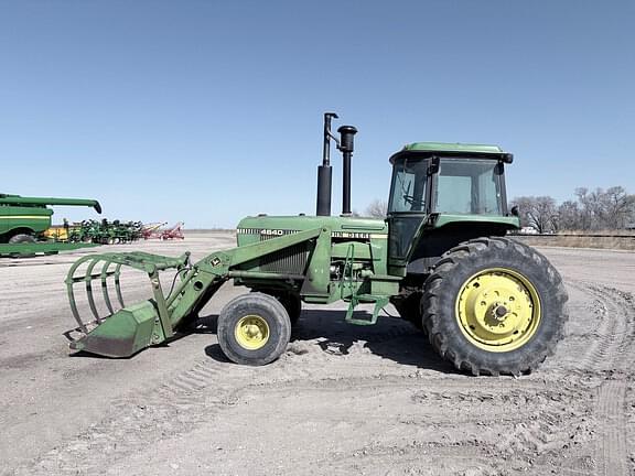 Image of John Deere 4640 Primary image