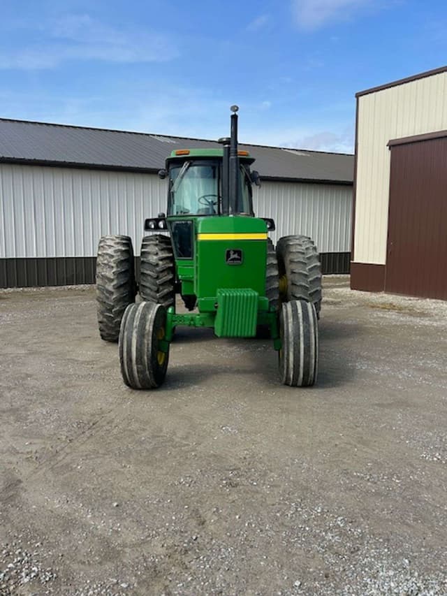 Image of John Deere 4640 equipment image 1