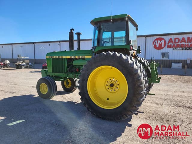Image of John Deere 4640 equipment image 4
