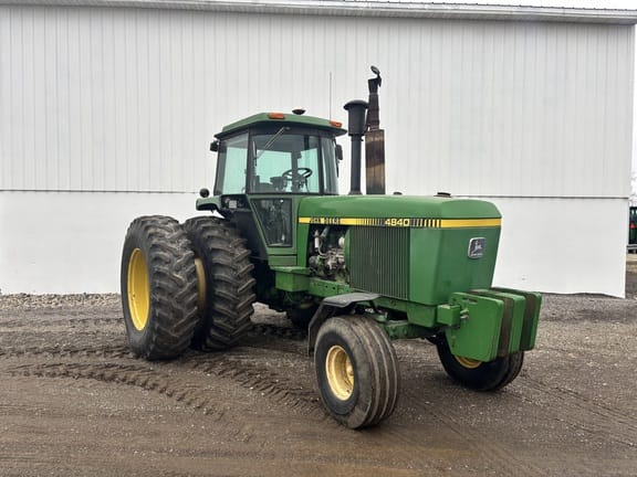1980 John Deere 4840 Equipment Image0