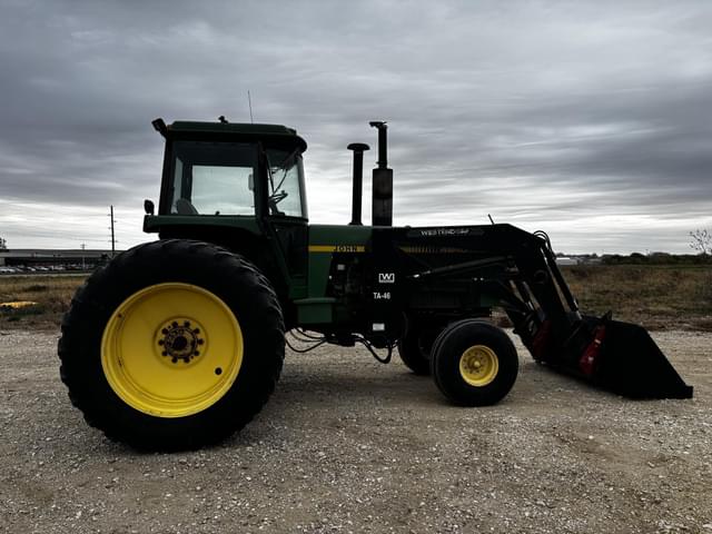Image of John Deere 4840 equipment image 4