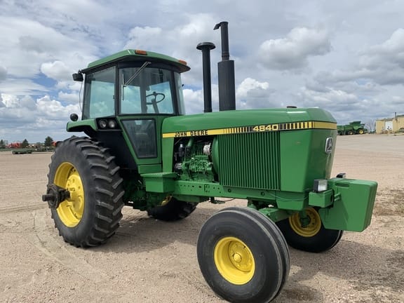 Main image John Deere 4840