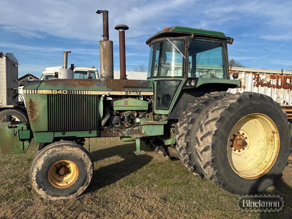 1980 John Deere 4840 Equipment Image0