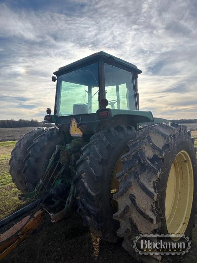 Image of John Deere 4840 equipment image 3
