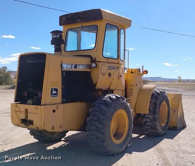 Image of John Deere 544B equipment image 4