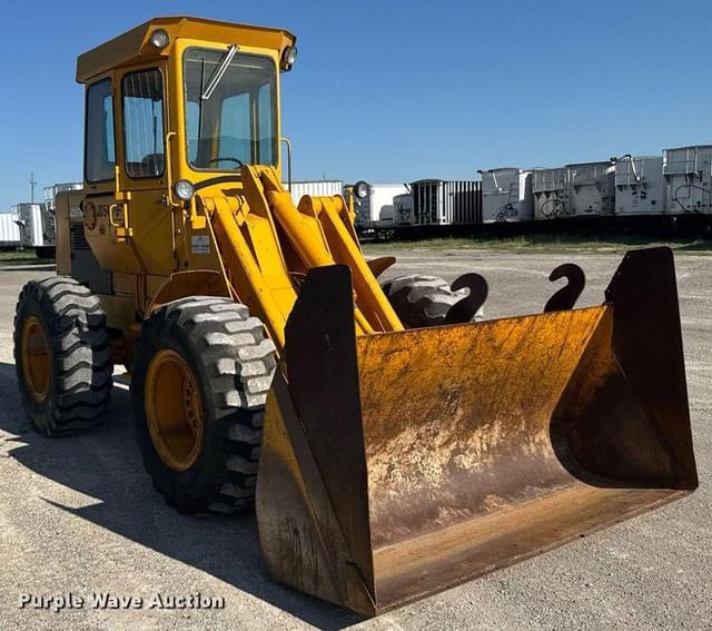 Image of John Deere 544B equipment image 2