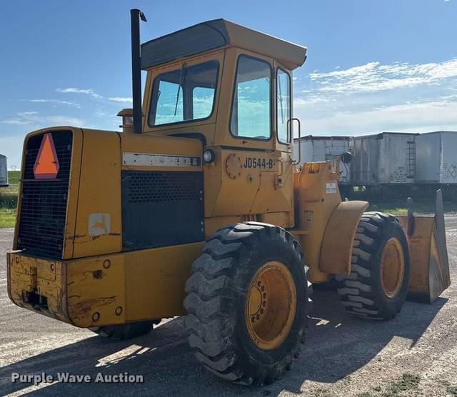Image of John Deere 544B equipment image 4