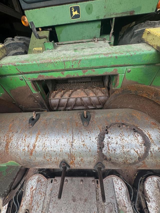 Image of John Deere 5460 equipment image 3