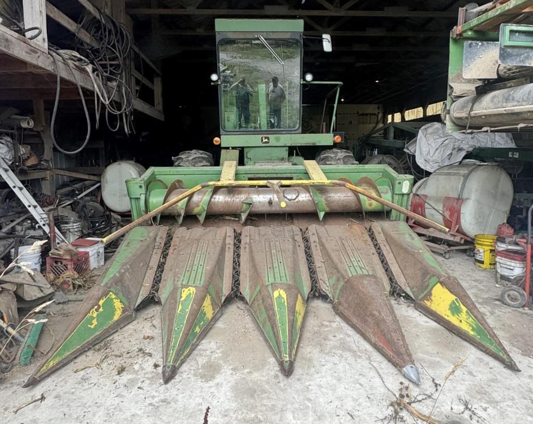Image of John Deere 5460 Primary image