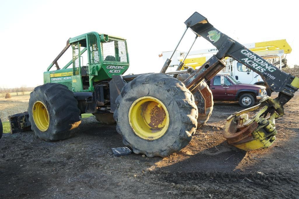 Main image John Deere 640