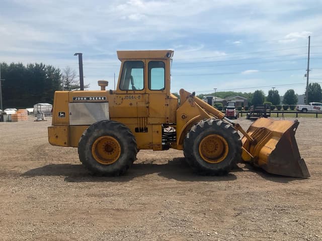 Image of John Deere 644B equipment image 4