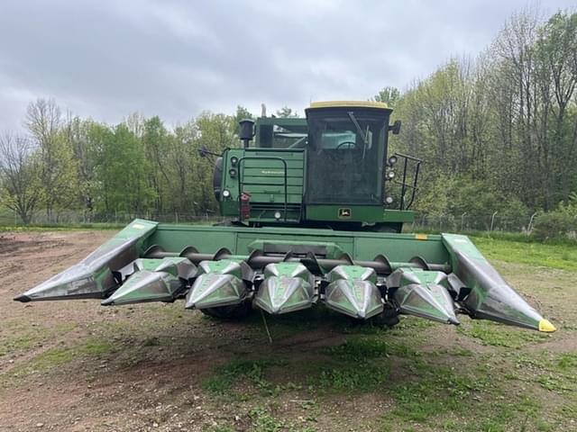 Image of John Deere 6620 equipment image 1