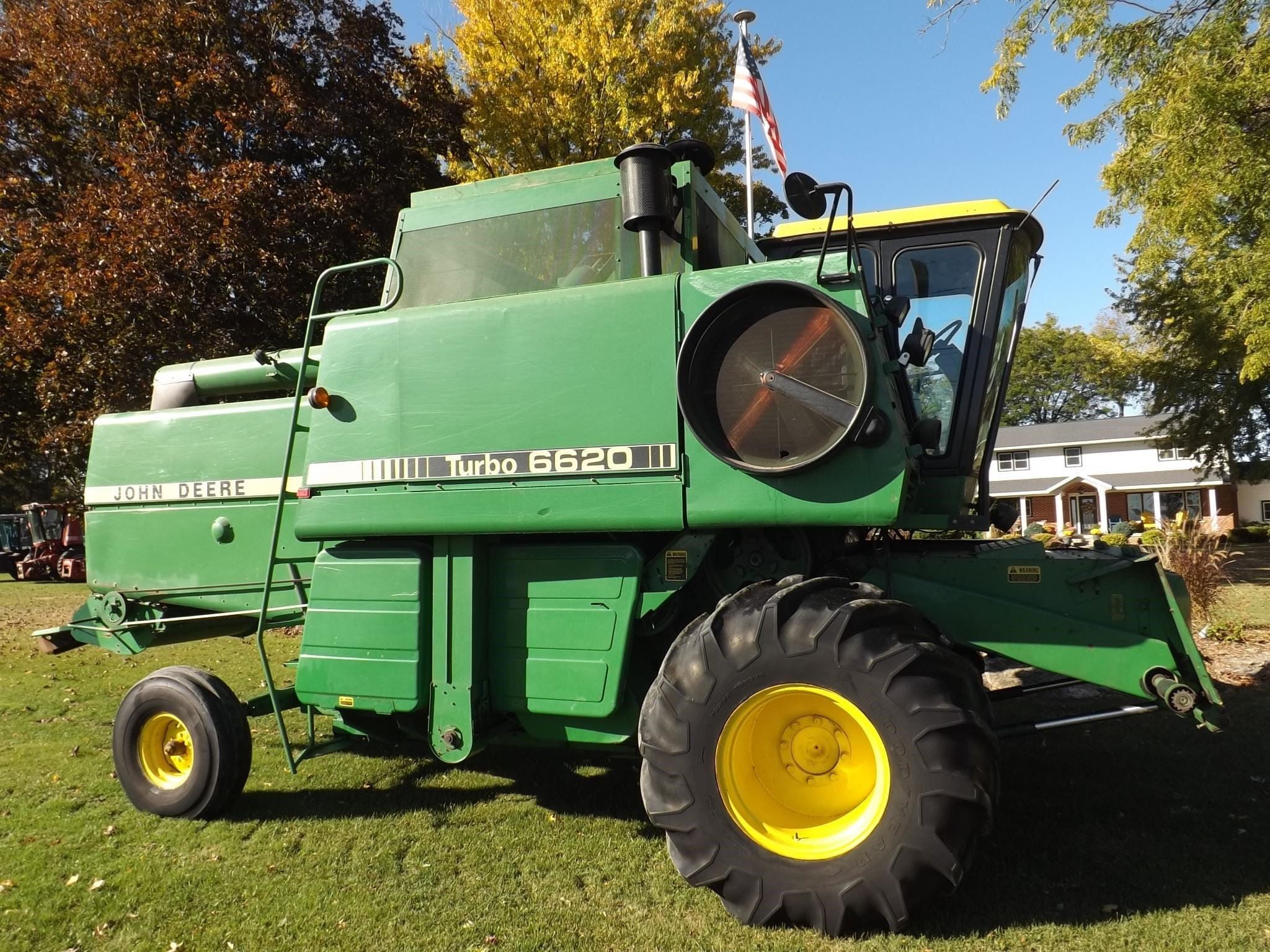 1980 John Deere 6620 Turbo Equipment Image0