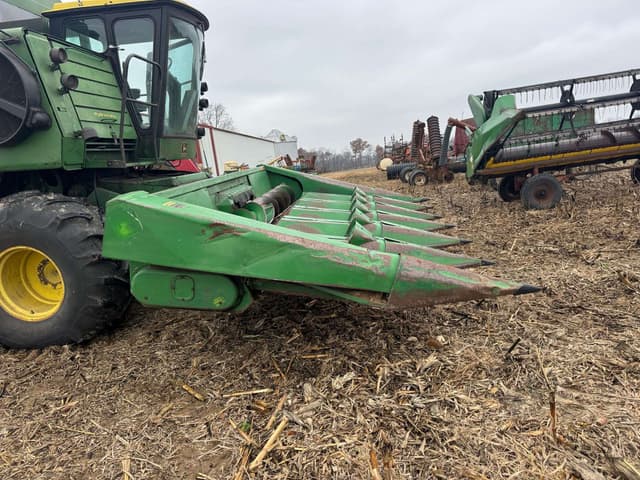 Image of John Deere 6620 equipment image 4