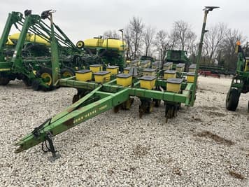 Main image John Deere 7000