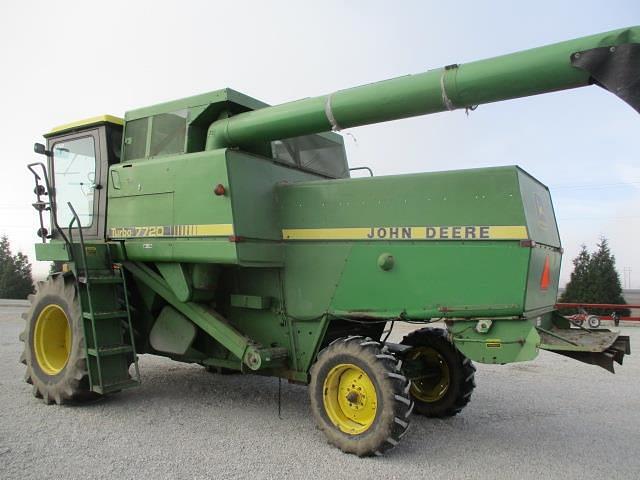 Image of John Deere 7720 equipment image 4