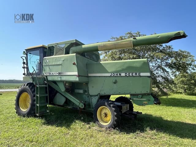 Image of John Deere 7720 equipment image 1