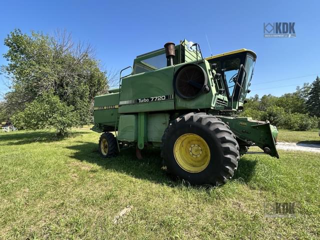 Image of John Deere 7720 equipment image 4