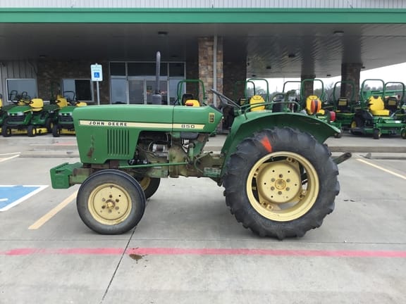 Main image John Deere 850