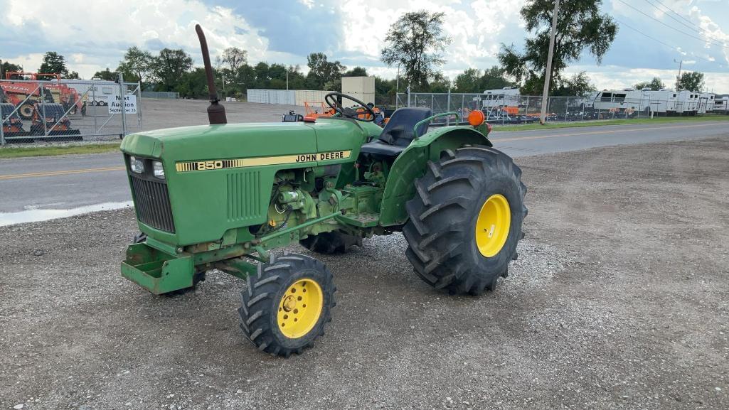 Image of John Deere 850 Primary image