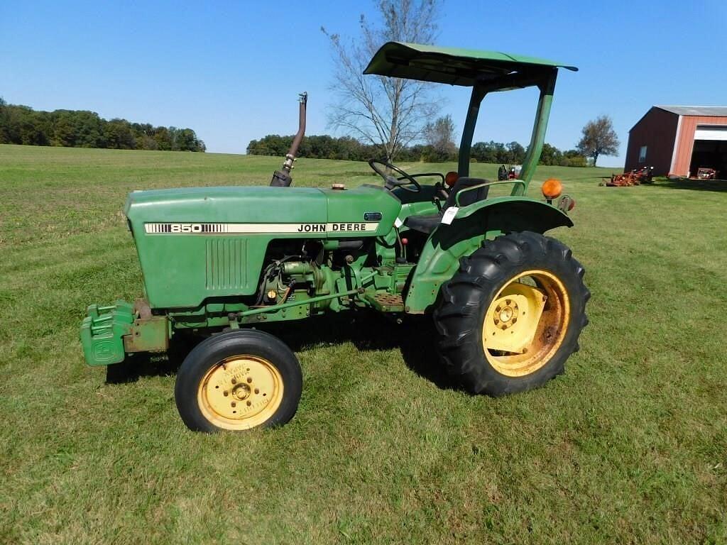 Image of John Deere 850 Primary image