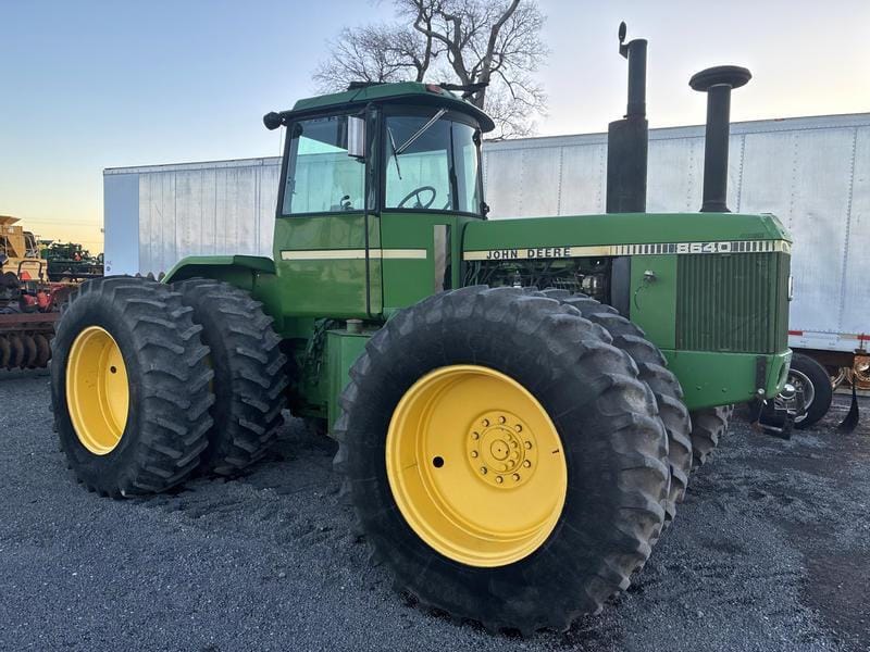 1980 John Deere 8640 Equipment Image0