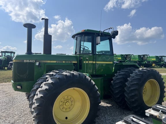 Main image John Deere 8640