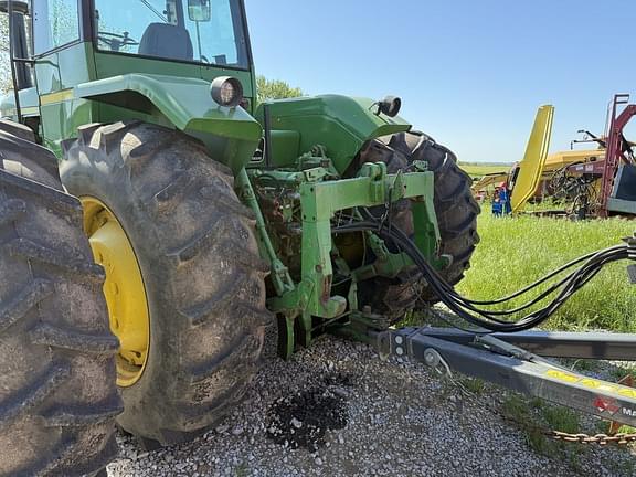 Image of John Deere 8640 equipment image 2