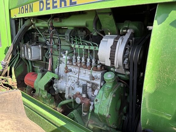 Image of John Deere 8640 equipment image 4