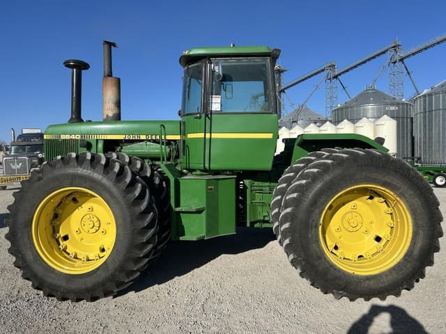 Image of John Deere 8640 equipment image 2