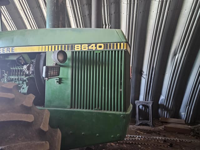 Image of John Deere 8640 equipment image 2