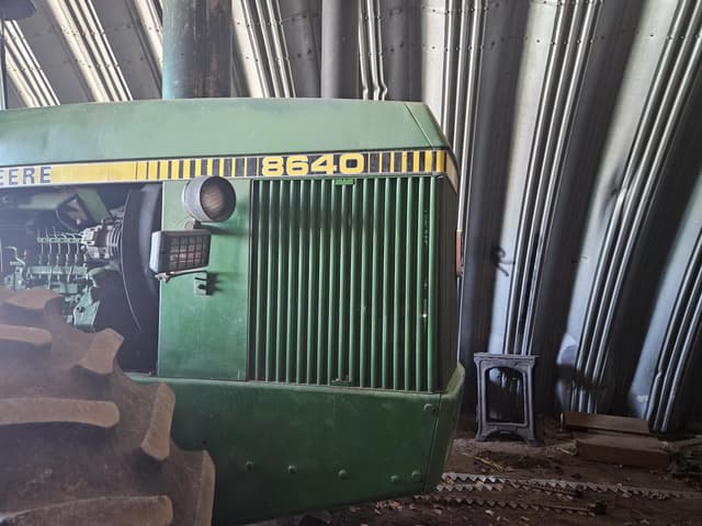 Image of John Deere 8640 equipment image 2