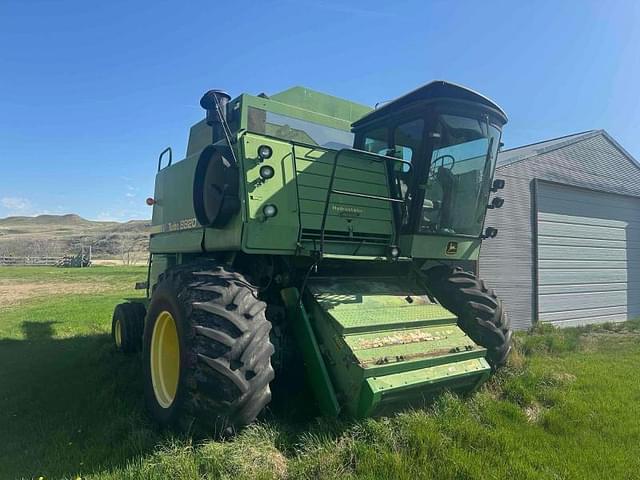 Image of John Deere 8820 Turbo equipment image 2