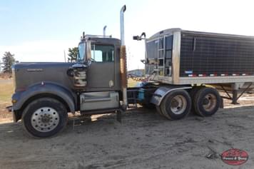 Main image Kenworth W900