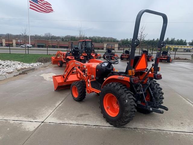 Image of Kubota B2620HSD equipment image 3