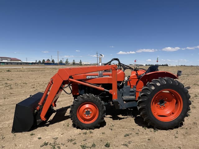 Image of Kubota L245DT equipment image 1
