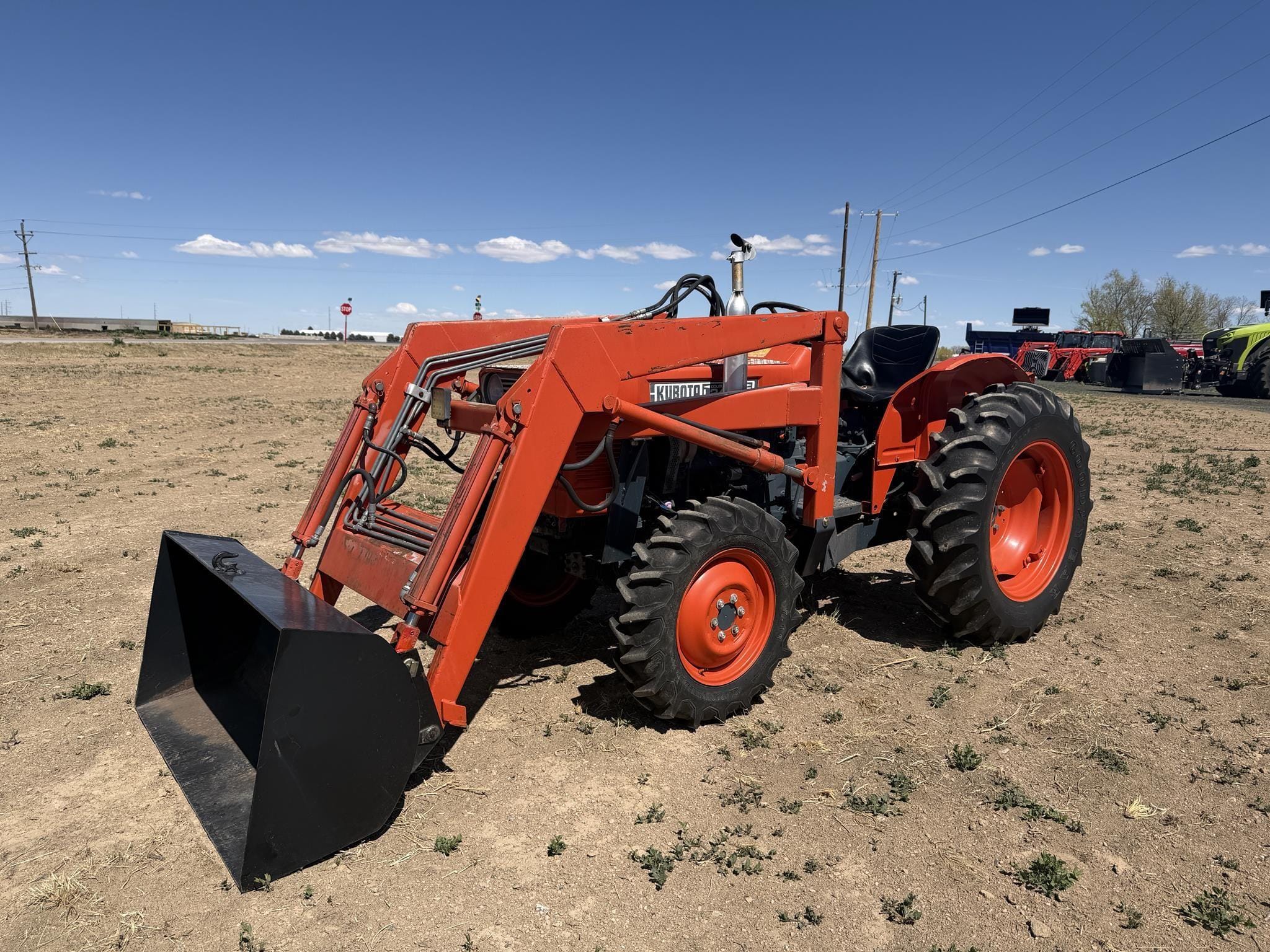 1980 Kubota L245DT Equipment Image0