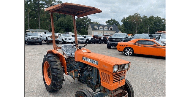 Image of Kubota L245 equipment image 1