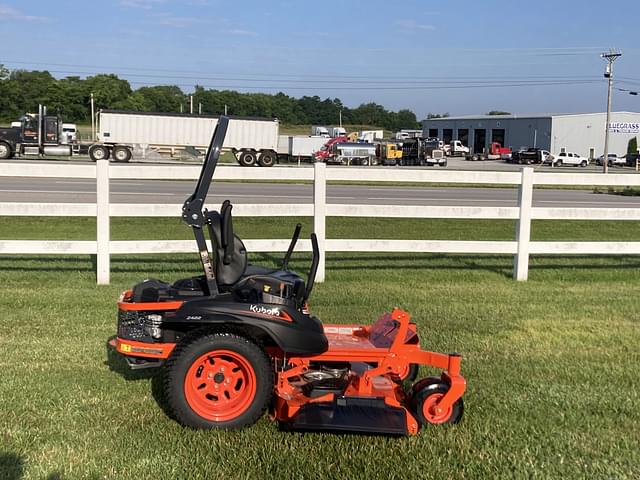 Image of Kubota Z422 equipment image 1