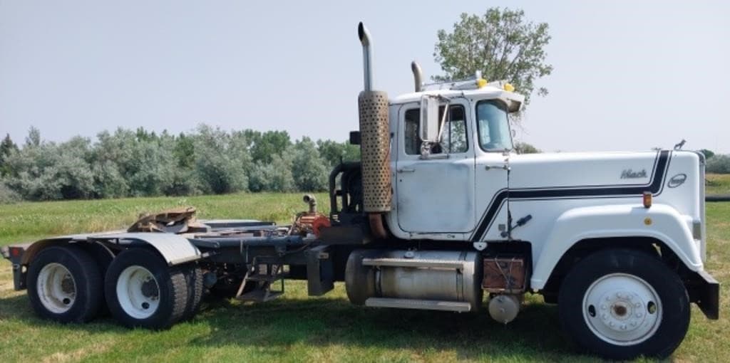 Image of Mack R600 Primary image