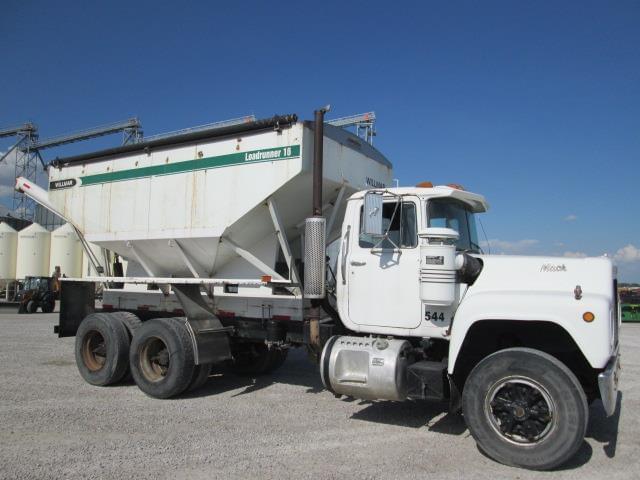 Image of Mack R686ST equipment image 1