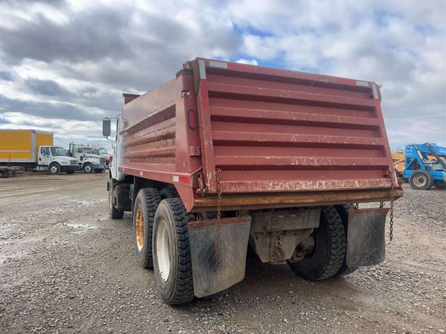 Image of Mack Undetermined equipment image 1